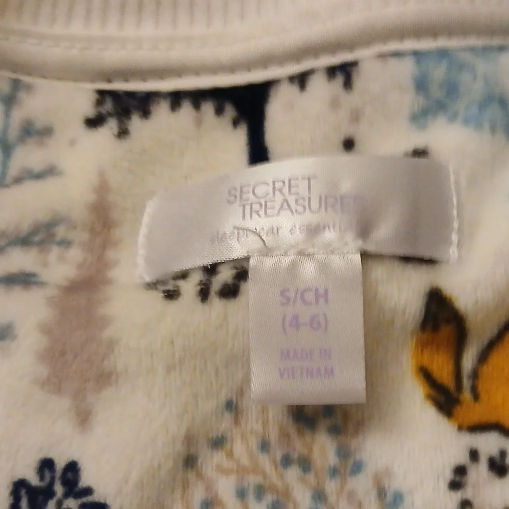 Secret Treasures pj's womens size small 4-6 Winter wonderland scene